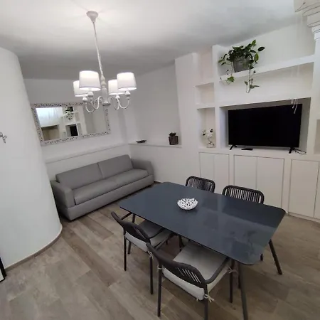 公寓 Smeralda House